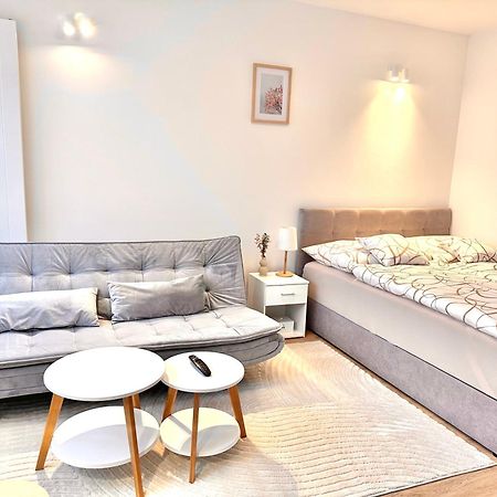 Rezidence Sadova Zlin Apartment Luaran gambar