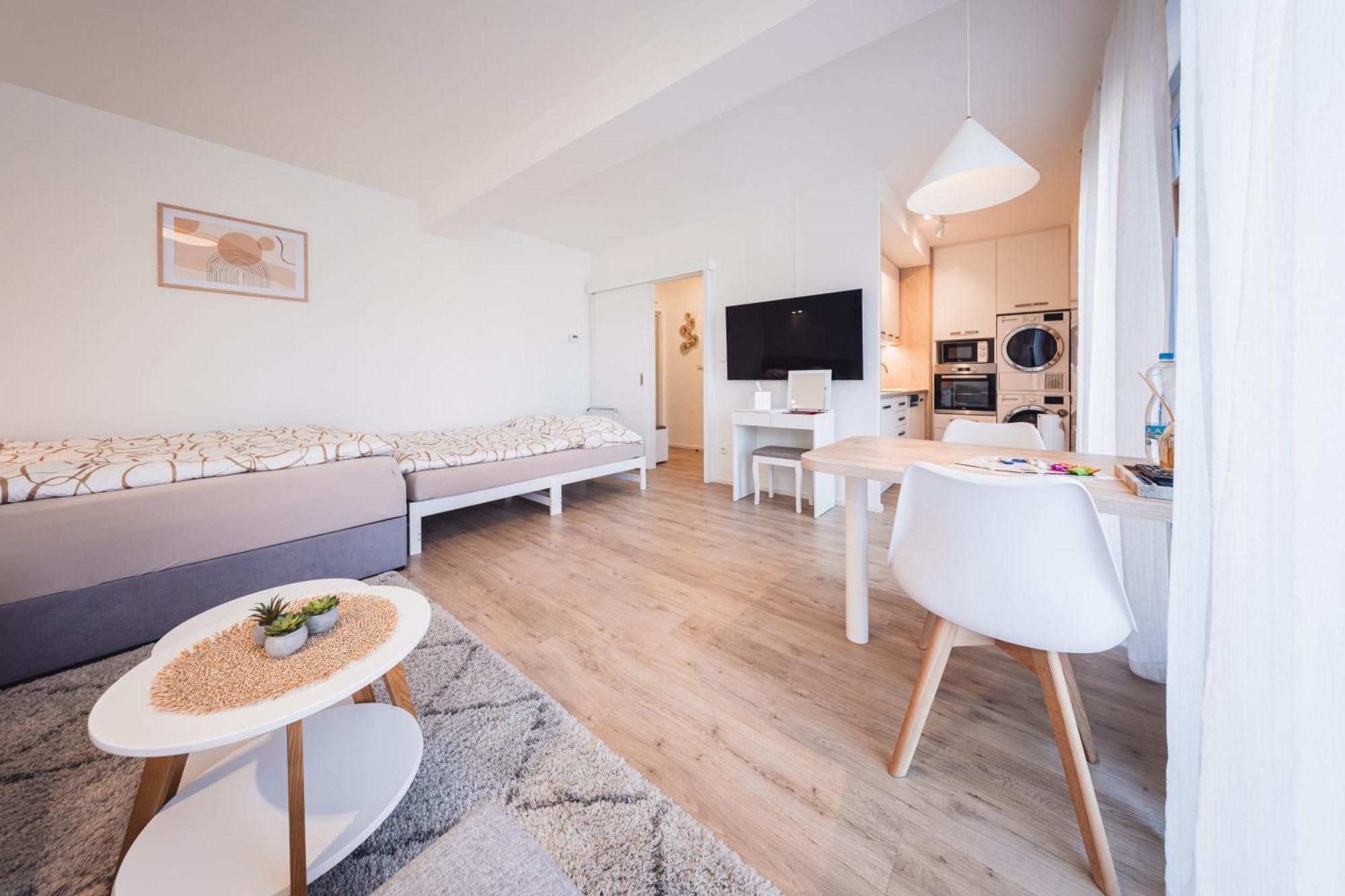 Rezidence Sadova Zlin Apartment Luaran gambar