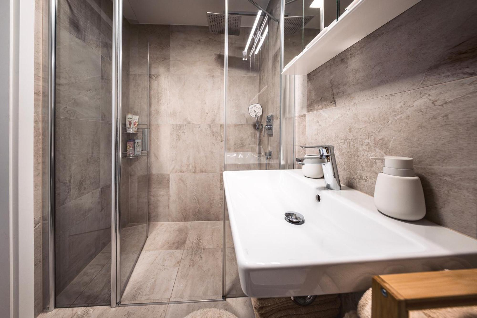Rezidence Sadova Zlin Apartment Luaran gambar