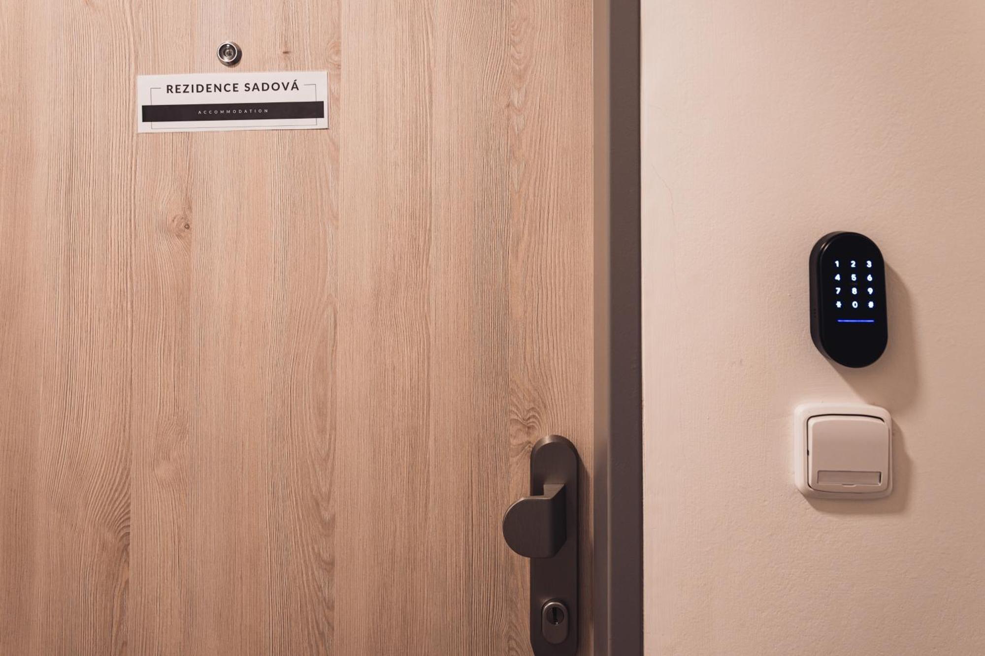 Rezidence Sadova Zlin Apartment Luaran gambar