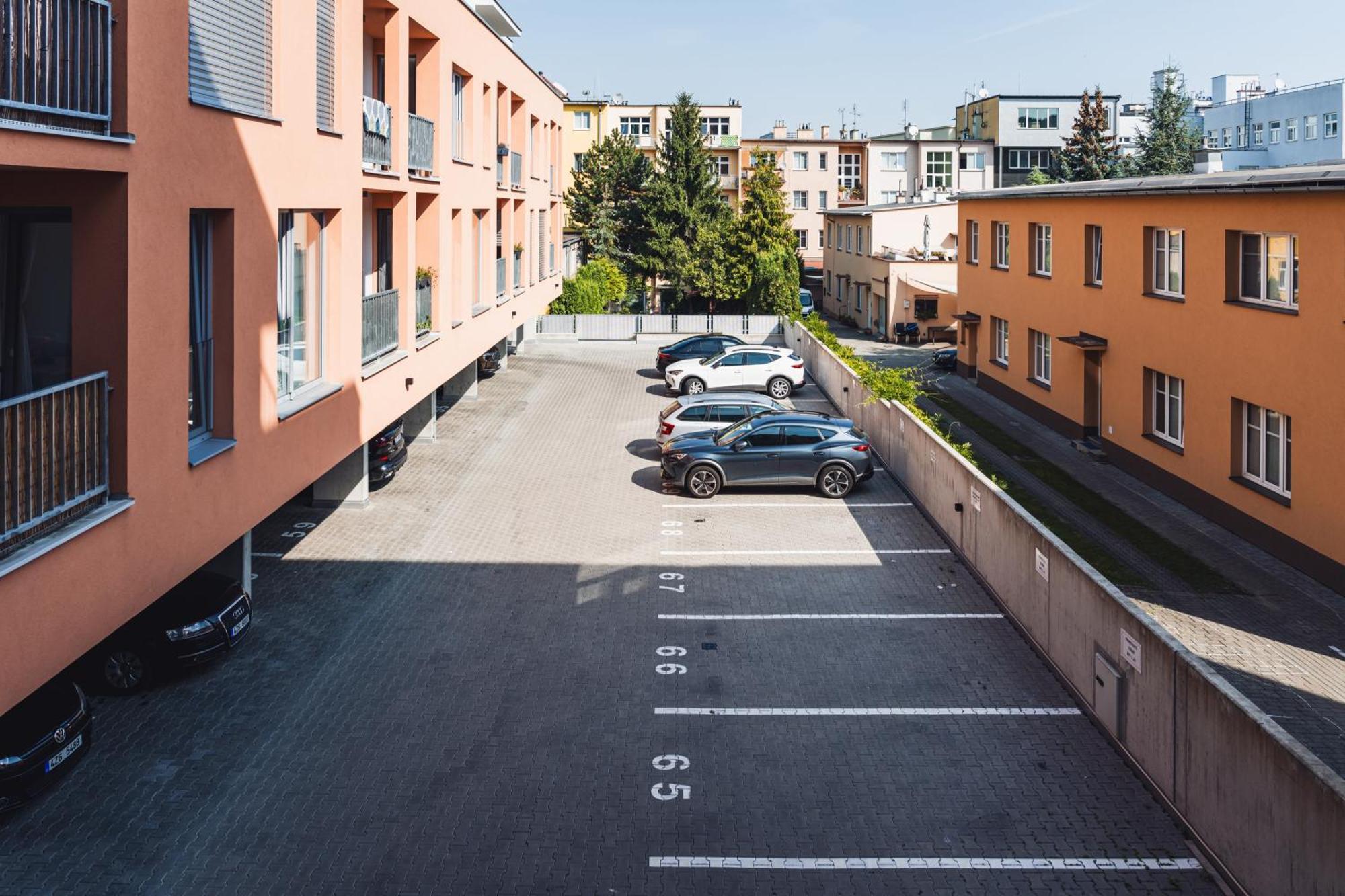 Rezidence Sadova Zlin Apartment Luaran gambar