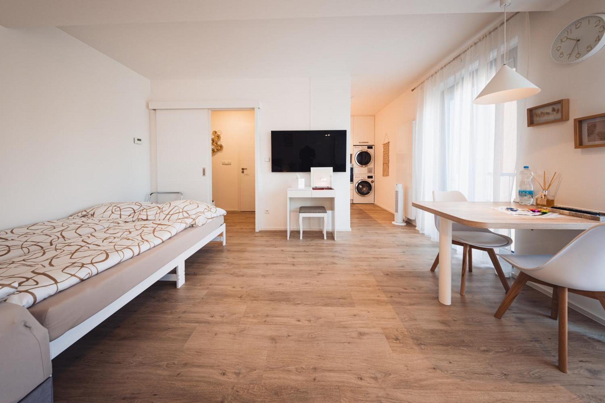 Rezidence Sadova Zlin Apartment Luaran gambar