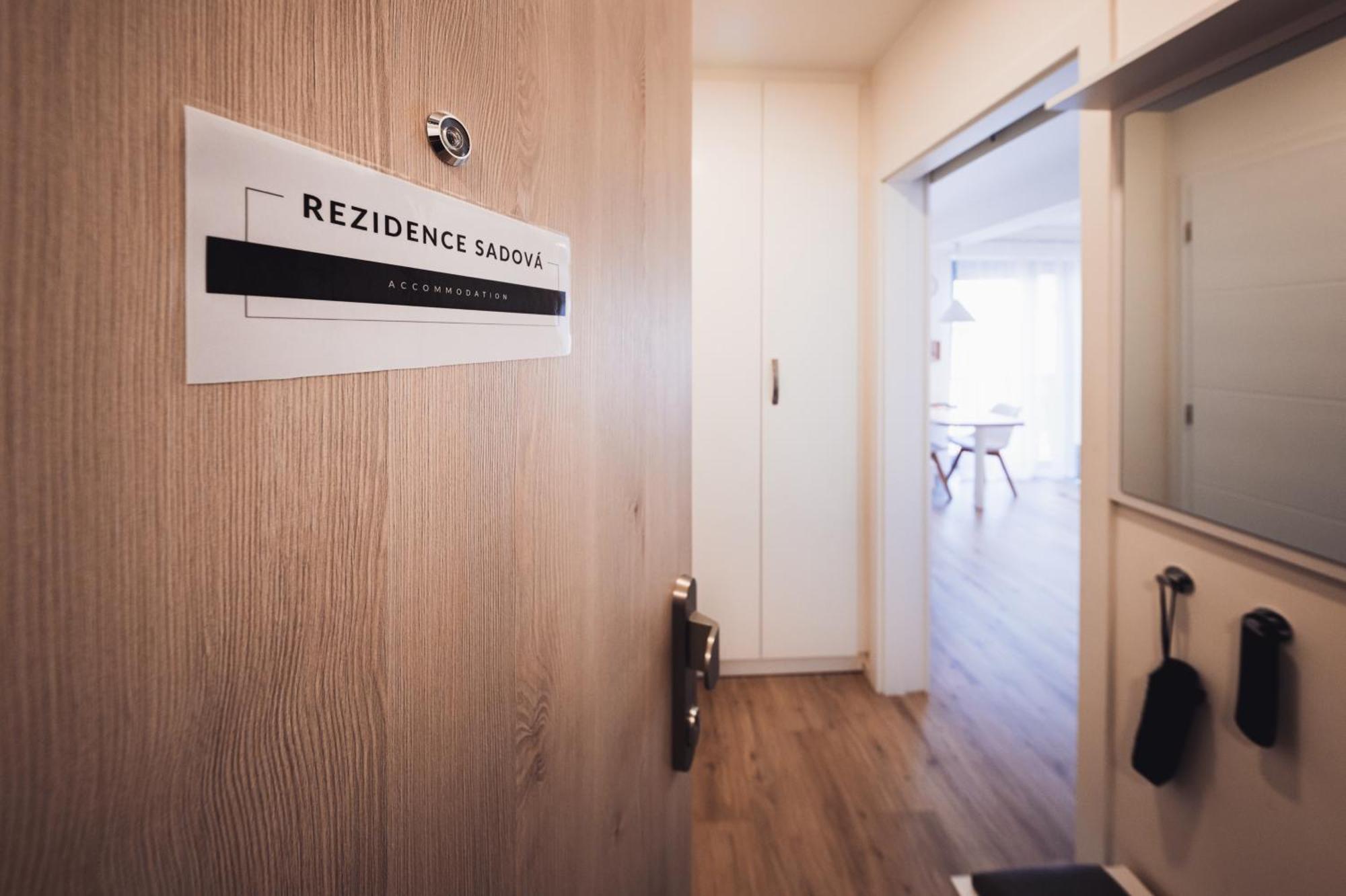 Rezidence Sadova Zlin Apartment Luaran gambar